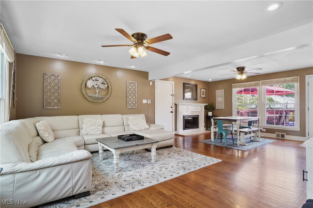 923 Barnes Avenue, Cuyahoga Falls, Ohio image 6