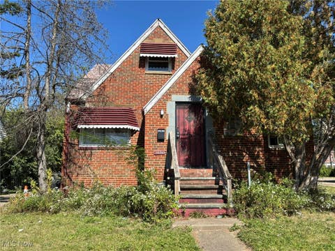 Homes For Sale - 16909 Harvard Avenue<br/> Cleveland, OH 44128