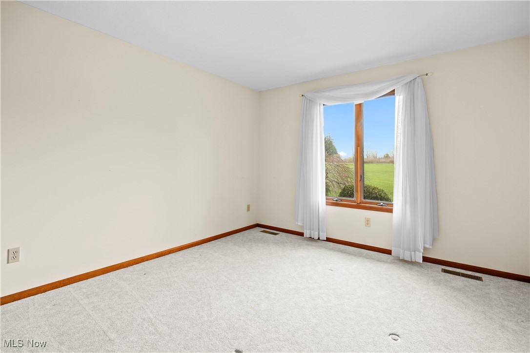 8273 Bank Street, Vermilion, Ohio image 17