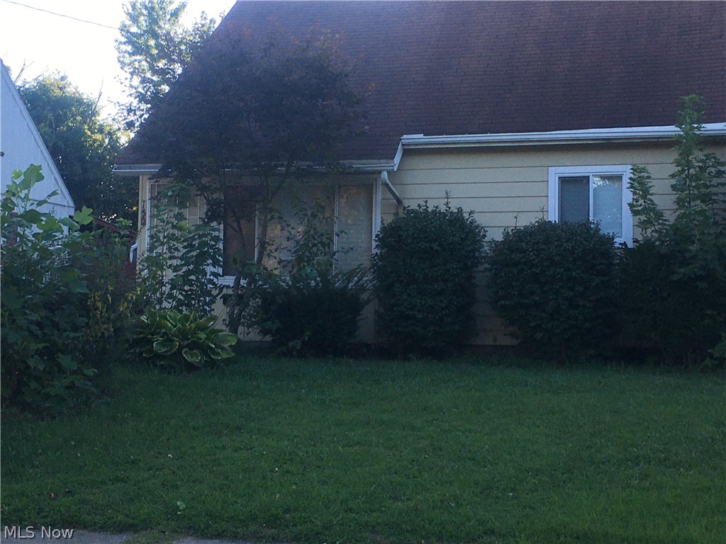 Adorable four bedroom home appears to have Heslop design! Two bedrooms and full bath located on the first floor. Two other bedrooms are upstairs.
Home has some newer updated decor. Living room and eat in kitchen are spacious. Full basement with laundry hook up. Paved driveway and off street parking. The home rents for $900 a month. All interested parties to apply online with a $50 application fee.
