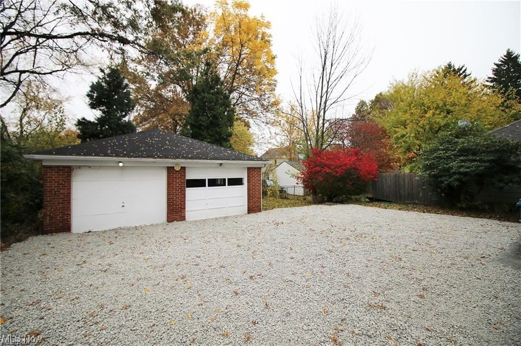 Lucille Apts. - Residential Lease