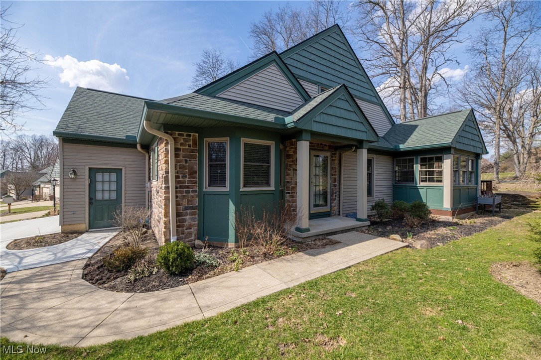 Hampton Condo - Residential