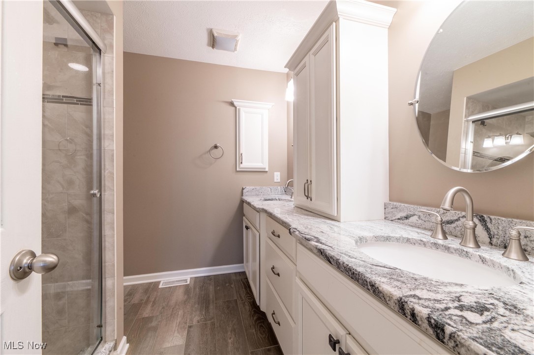 Hampton Condo - Residential