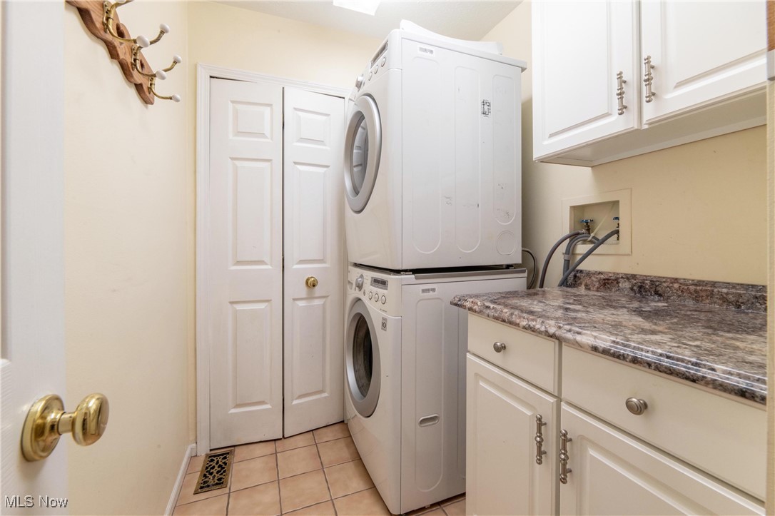 Hampton Condo - Residential