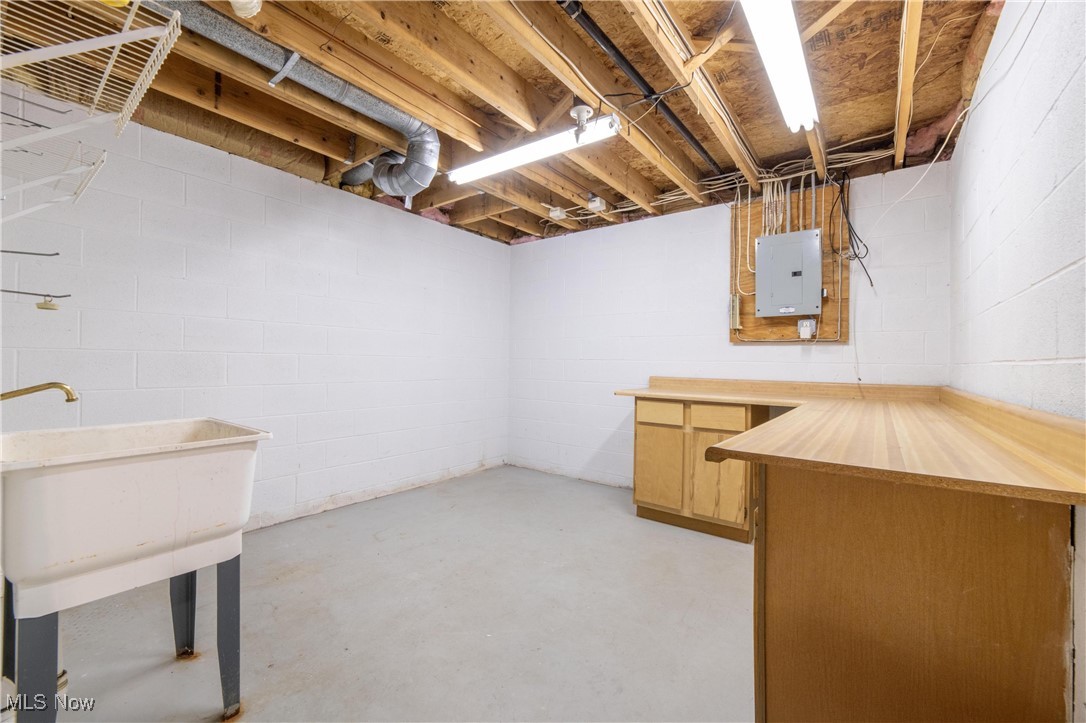 Hampton Condo - Residential