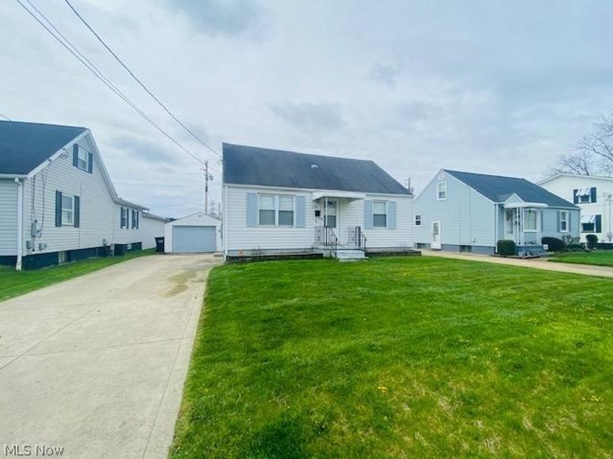 This beautiful 3 bedroom bungalow has location, location, location! Conveniently close to shopping and just minutes from I-77. This home is great for entertaining, with a large yard and newer deck. Bathroom remodeled in 2020. Flooring was updated in most of the home in 2020. There’s an extensive list of other newer updates including kitchen remodel 2014, attic insulation 2013, cement driveway 2012, and hot water tank in 2010. On top of all that, home warranty included for peace of mind -- all it’s missing is you!