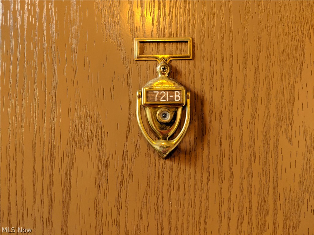 Royal Arms West - Residential