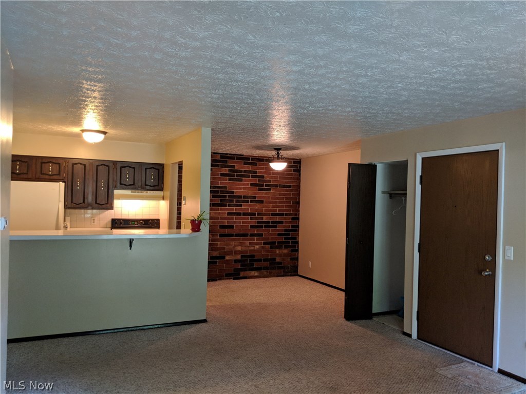 Royal Arms West - Residential