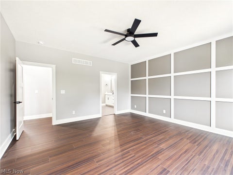 Tiny photo for 233 Apple Hill Lane, Parkersburg, WV 26104 (MLS # 5254255)