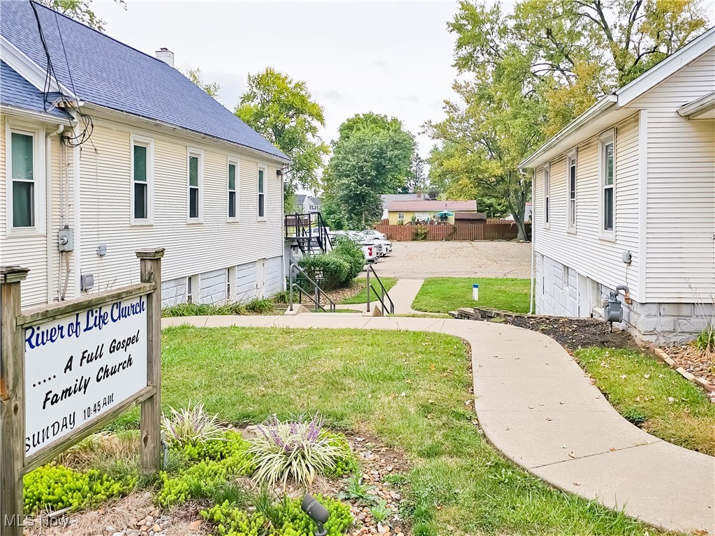 3281 State Street, Uniontown, Ohio image 6