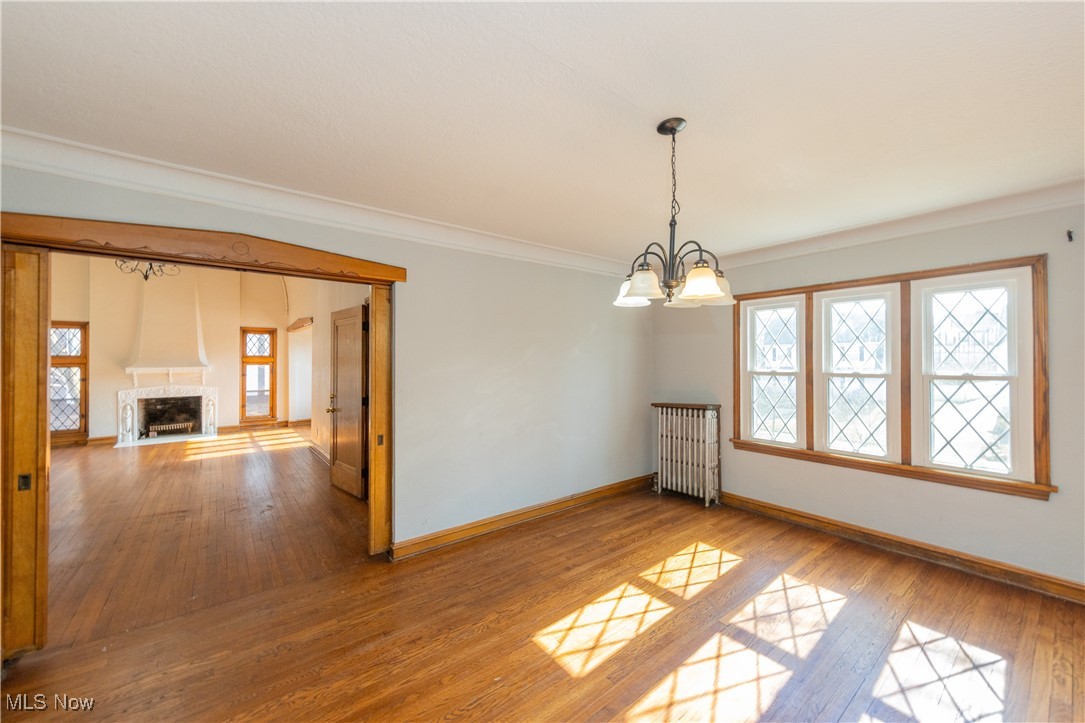 Cleveland, Ohio 44120, United States, 8 Bedrooms Bedrooms, ,3 BathroomsBathrooms,Residential,Contingent,93337