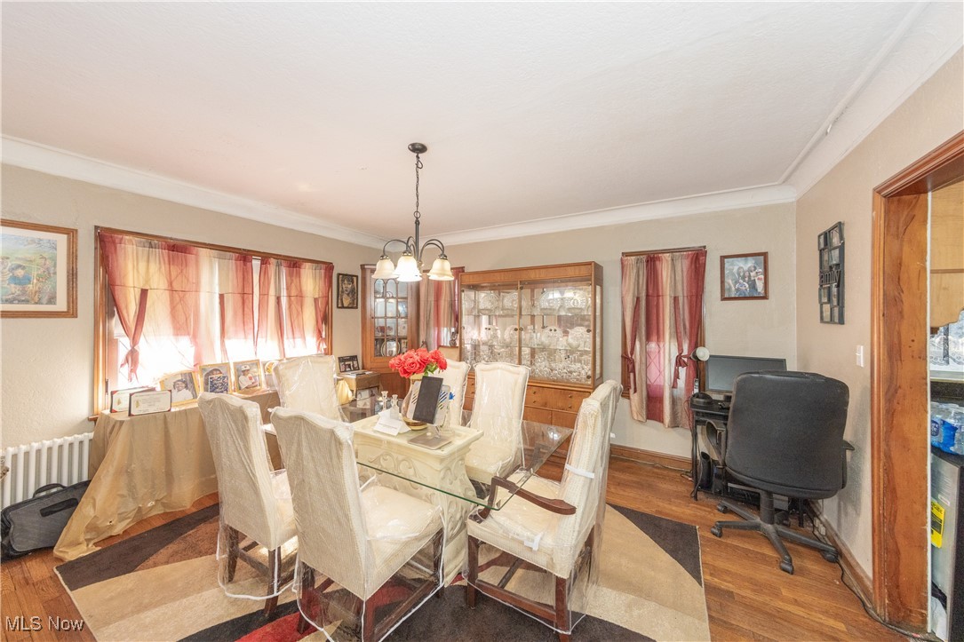 Cleveland, Ohio 44120, United States, 8 Bedrooms Bedrooms, ,3 BathroomsBathrooms,Residential,Contingent,93337