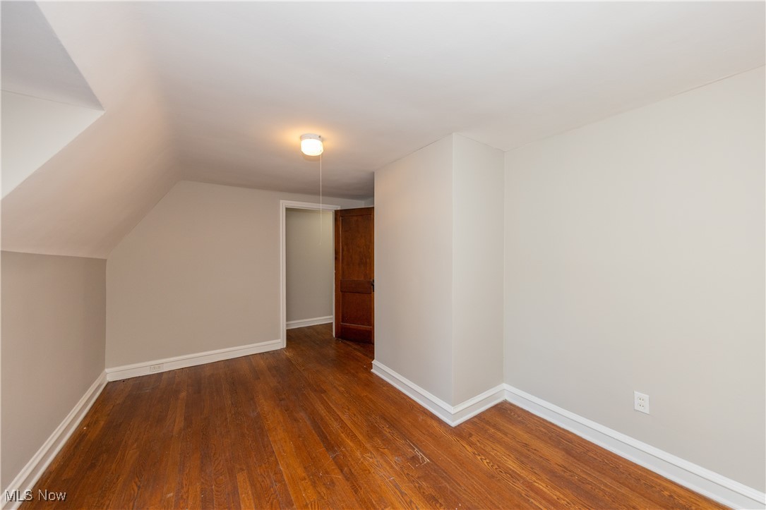 Cleveland, Ohio 44120, United States, 8 Bedrooms Bedrooms, ,3 BathroomsBathrooms,Residential,Contingent,93337