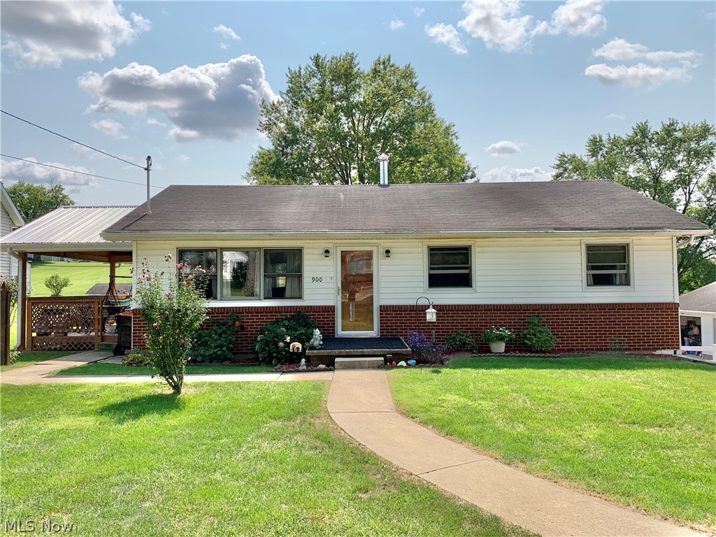 Come see this beautiful 3 potentially 4 bed, 1 bath ranch style home today! This home offers over a quarter acre of land and 3 car garage within minutes of local attractions such as restaurants, mall, school and more! This home has been well maintained and is ready to move into.