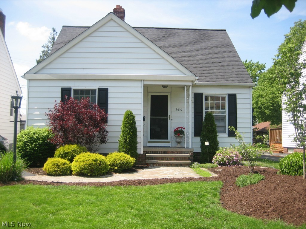 Move in condition**enclosed sun room, newer roof, great rec room, two full baths**second floor dormer is 25x18
