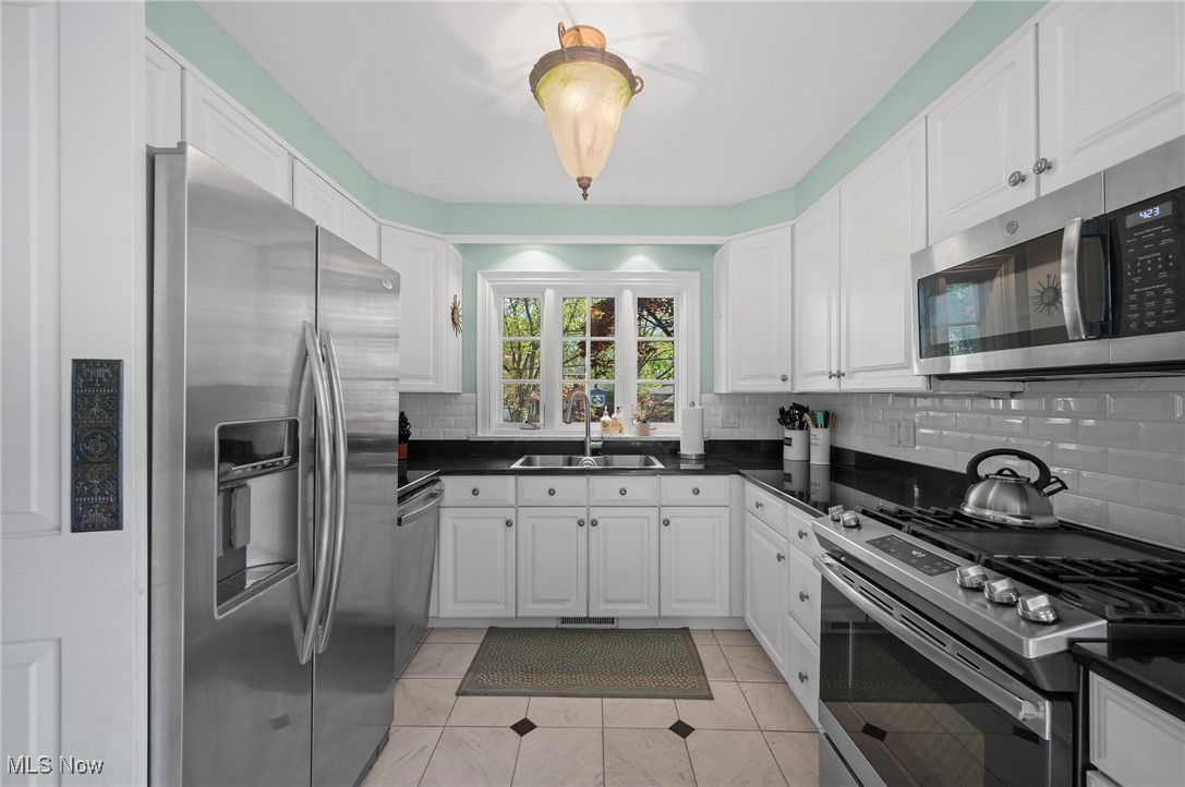 26400 Lake Road, Bay Village, Ohio image 10