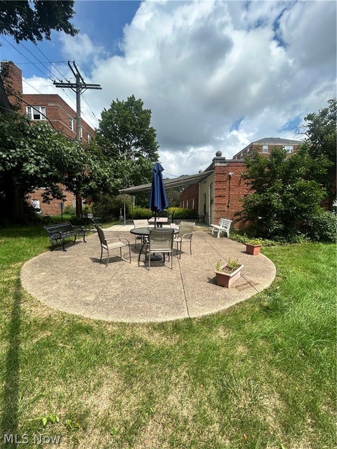 Tiny photo for 13800 Fairhill Road #318, Shaker Heights, OH 44120 (MLS # 5238061)