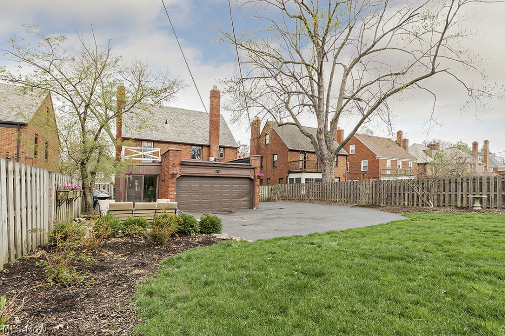 Rapid Transit - Residential