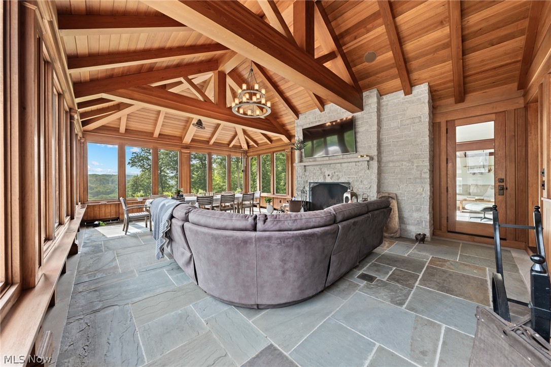 Gray Eagle Point - Residential