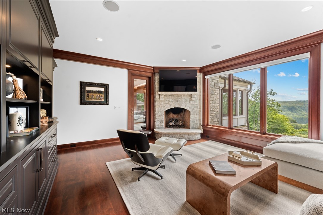 Gray Eagle Point - Residential