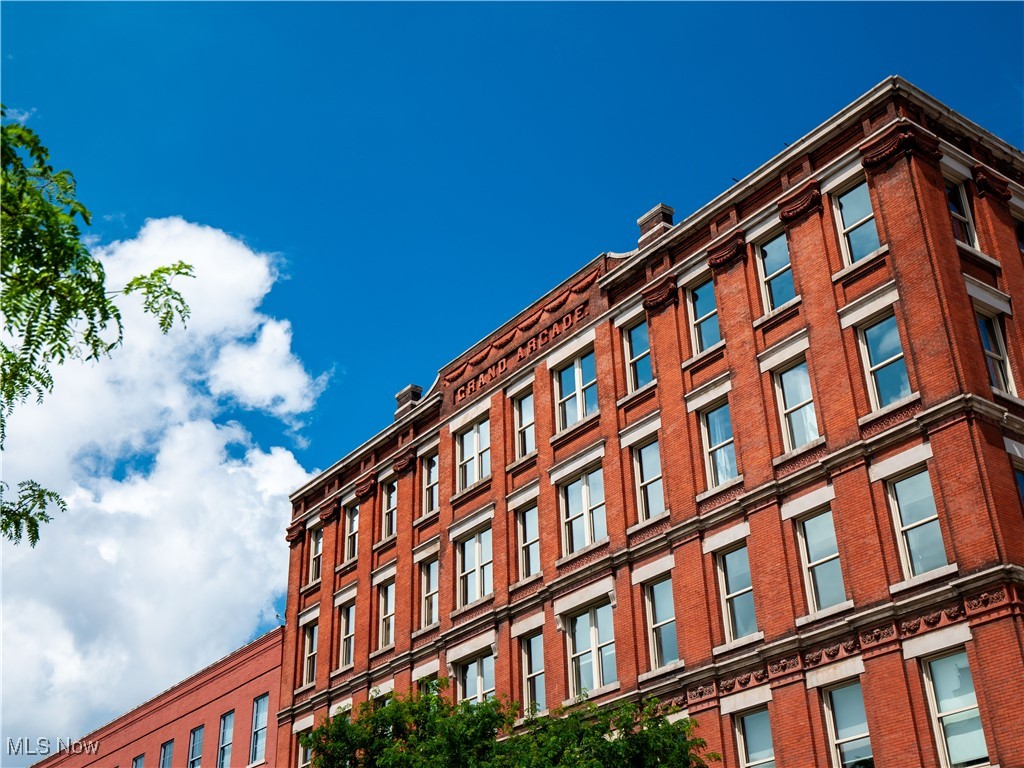 408 W Saint Clair Avenue #307, Cleveland, Ohio image 2