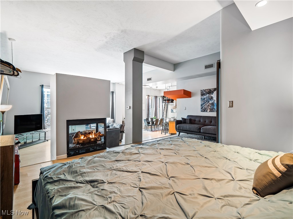 408 W Saint Clair Avenue #307, Cleveland, Ohio image 24