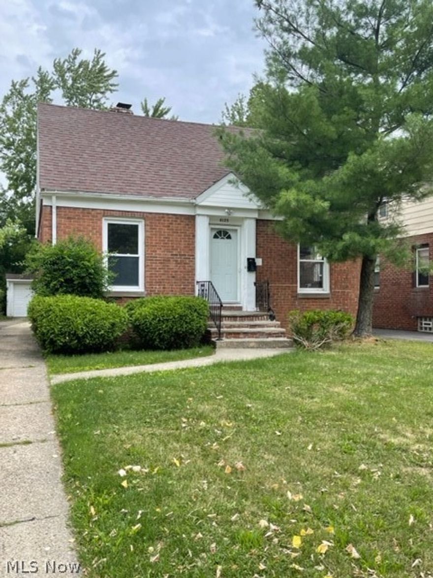 South Euclid Brick Cape Cod. 3 Bedrooms. 1 Bath. 1,097 sqft. 1st Floor: Spacious Living Room with a cozy Dining Room. Brand new Kitchen with Fridge and Stove, 2 Bedrooms on first floor 2nd Floor: 3rd Bedroom and an office. House has a spacious backyard and 1 car detached garage.  Home had central air

Tenant is responsible for all utilities along with lawn and snow removal