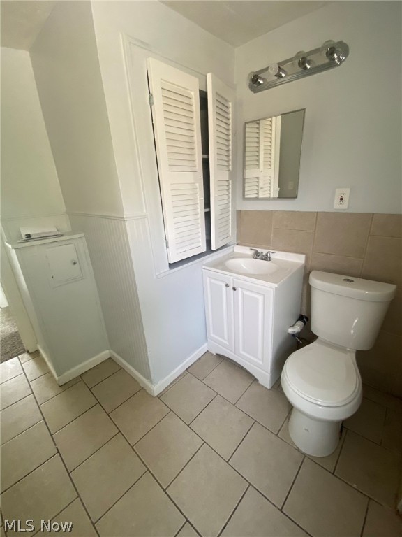 James M Hoyts & C Hoyts Allo - Residential