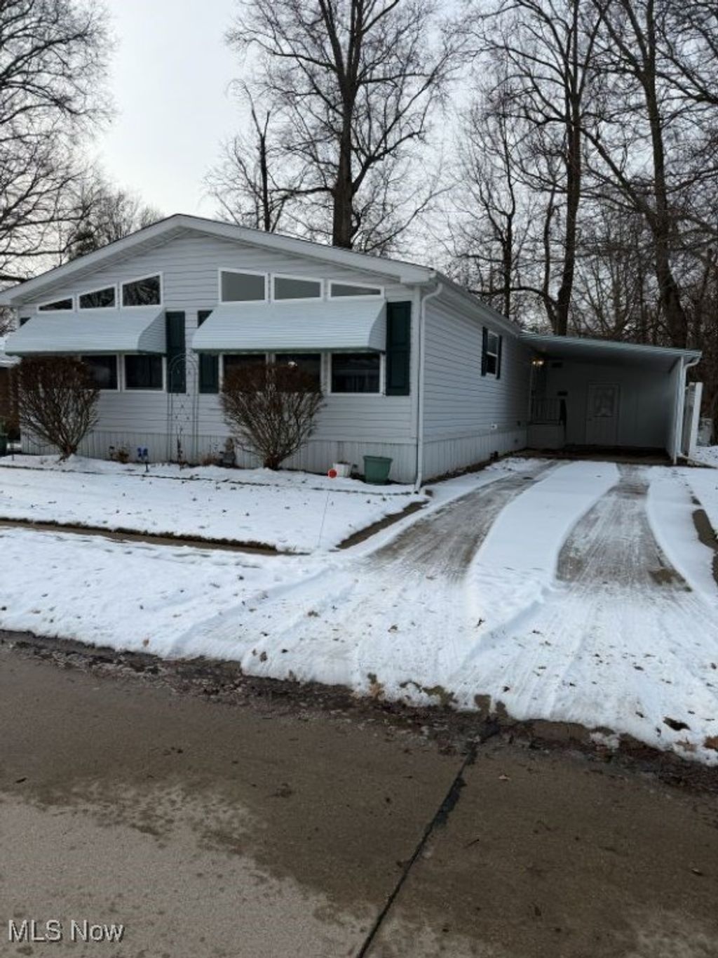 Photo of 73 Periwinkle Drive, Olmsted Township, OH 44138 (MLS # 5180190)