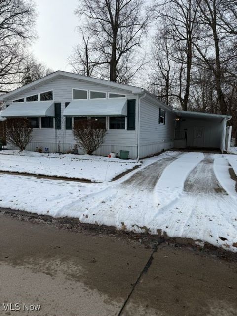 Tiny photo for 73 Periwinkle Drive, Olmsted Township, OH 44138 (MLS # 5180190)