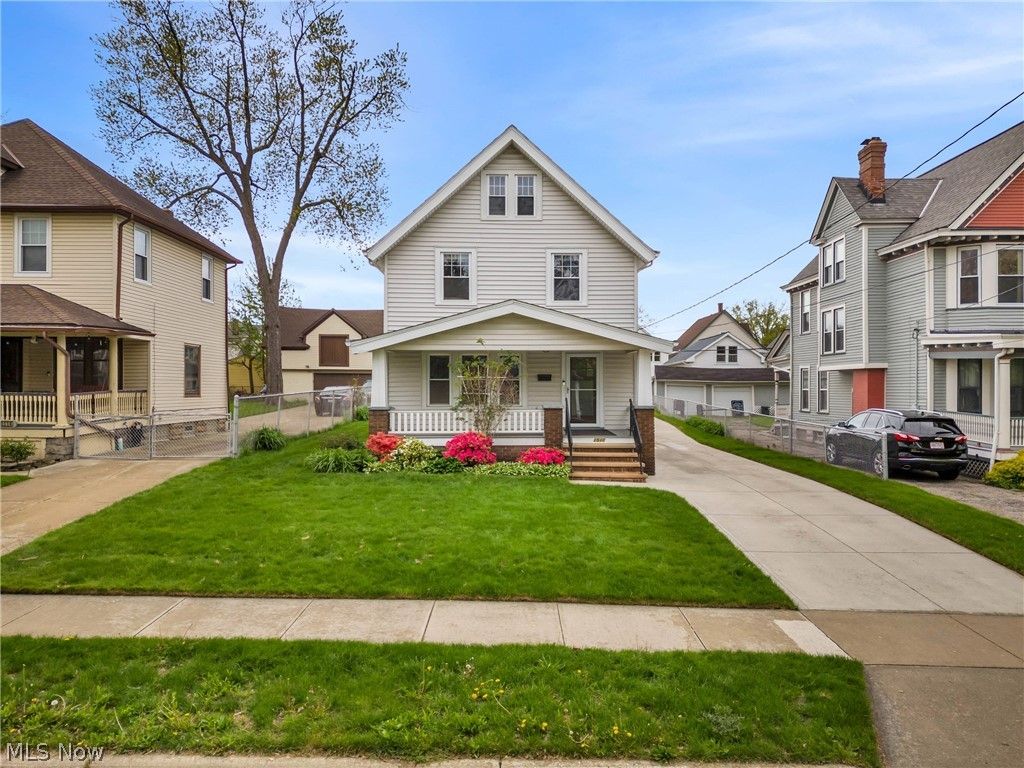 Photo of 1510 Lakewood Avenue, Lakewood, OH 44107 (MLS # 5206404)