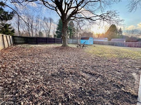 Tiny photo for 1068 Ivy Street NW, North Canton, OH 44720 (MLS # 5188199)