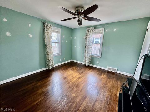 Tiny photo for 1068 Ivy Street NW, North Canton, OH 44720 (MLS # 5188199)