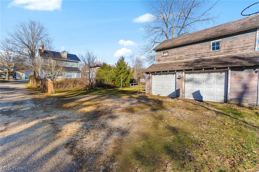 Photo of 604 W Lincoln Way, Lisbon, OH 44432 (MLS # 5189931)