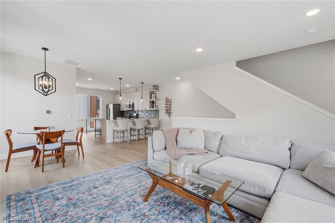 7317 Catlin Court