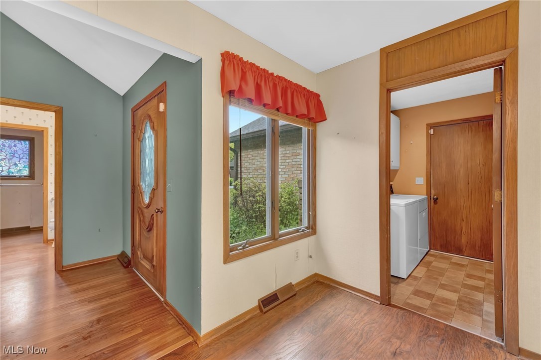 33 Brandon Place, Rocky River, Ohio image 14