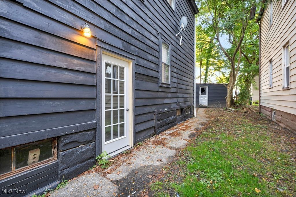 Photo of 6010 Maurice Avenue, Cleveland, OH 44127 (MLS # 5185032)