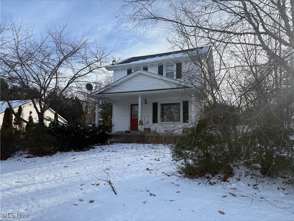 Photo of 5700 Broadway Avenue, Louisville, OH 44641 (MLS # 5177185)