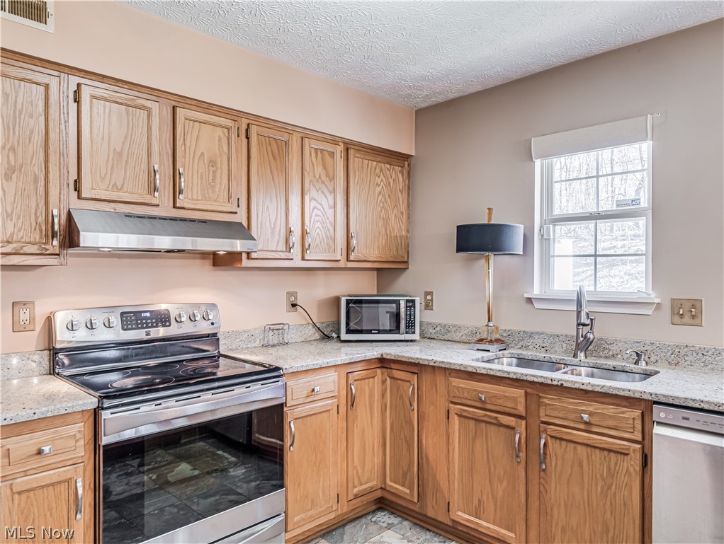 Falls Riv Xing Clstr Developme - Residential