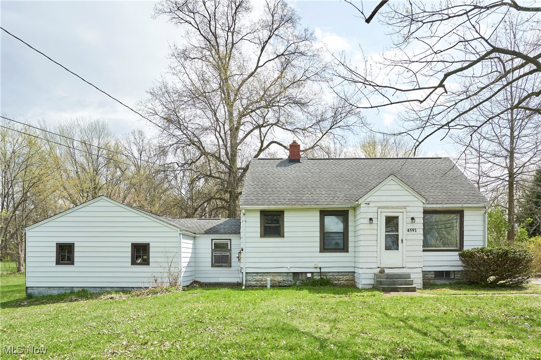 4591 Fishcreek Road, Stow, Ohio image 1