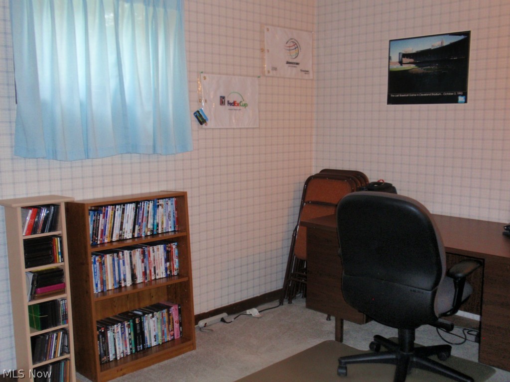 Meadowbrook Lake - Residential