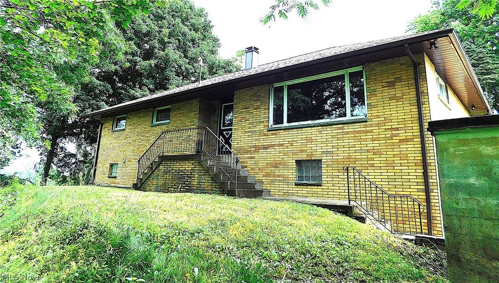 Photo of 69857 Vernon Road, Martins Ferry, OH 43935 (MLS # 5218890)