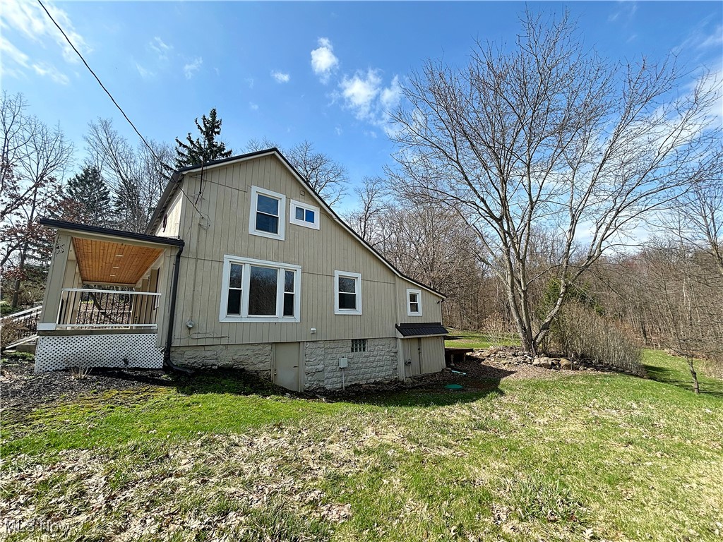 14086 E Center Street, Burton, Ohio image 7