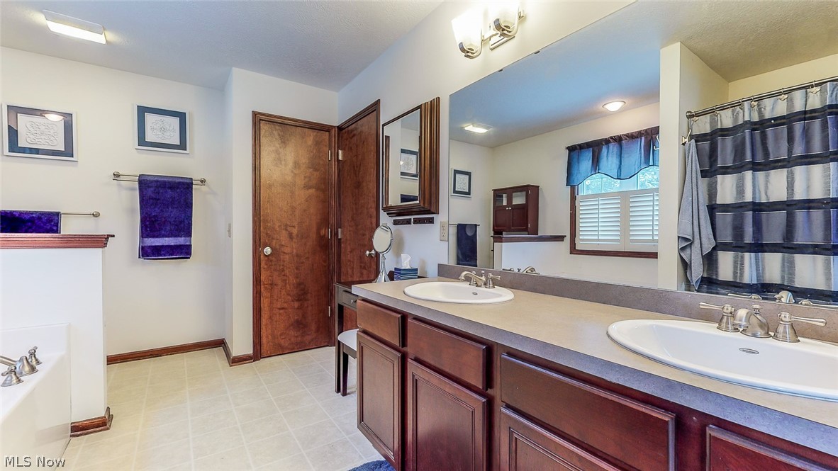 Meadows/Mogadore - Residential