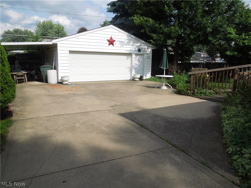 West Manor 2 - Residential