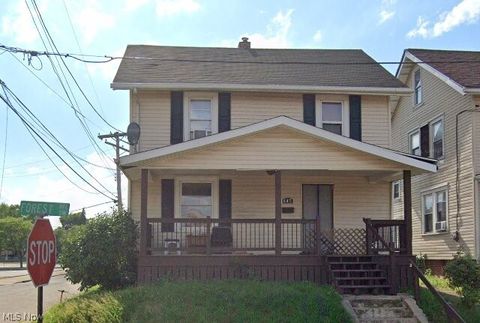 Homes For Sale - 647 Forest Avenue<br/> Canton, OH 44710