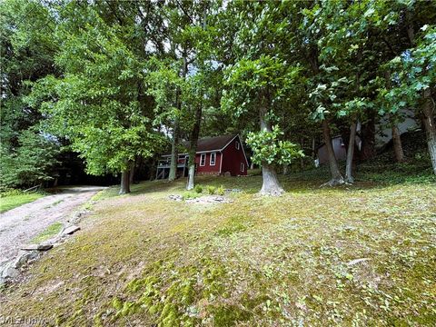 Tiny photo for 821 Lynnwood Drive, Minerva, OH 44657 (MLS # 5221800)