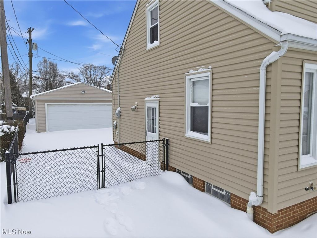 Photo of 32118 Pendley Road, Willowick, OH 44095 (MLS # 5184254)