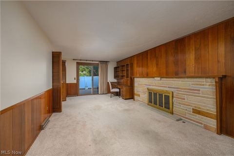 Tiny photo for 916 Buena Vista St, Canton, OH 44714 (MLS # 5203432)