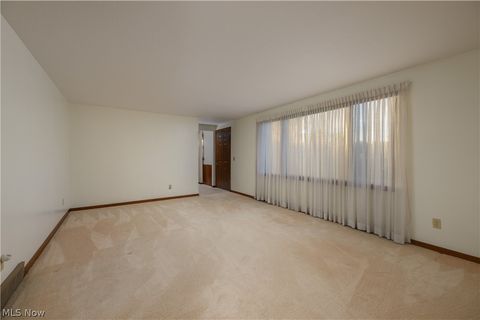 Tiny photo for 916 Buena Vista St, Canton, OH 44714 (MLS # 5203432)